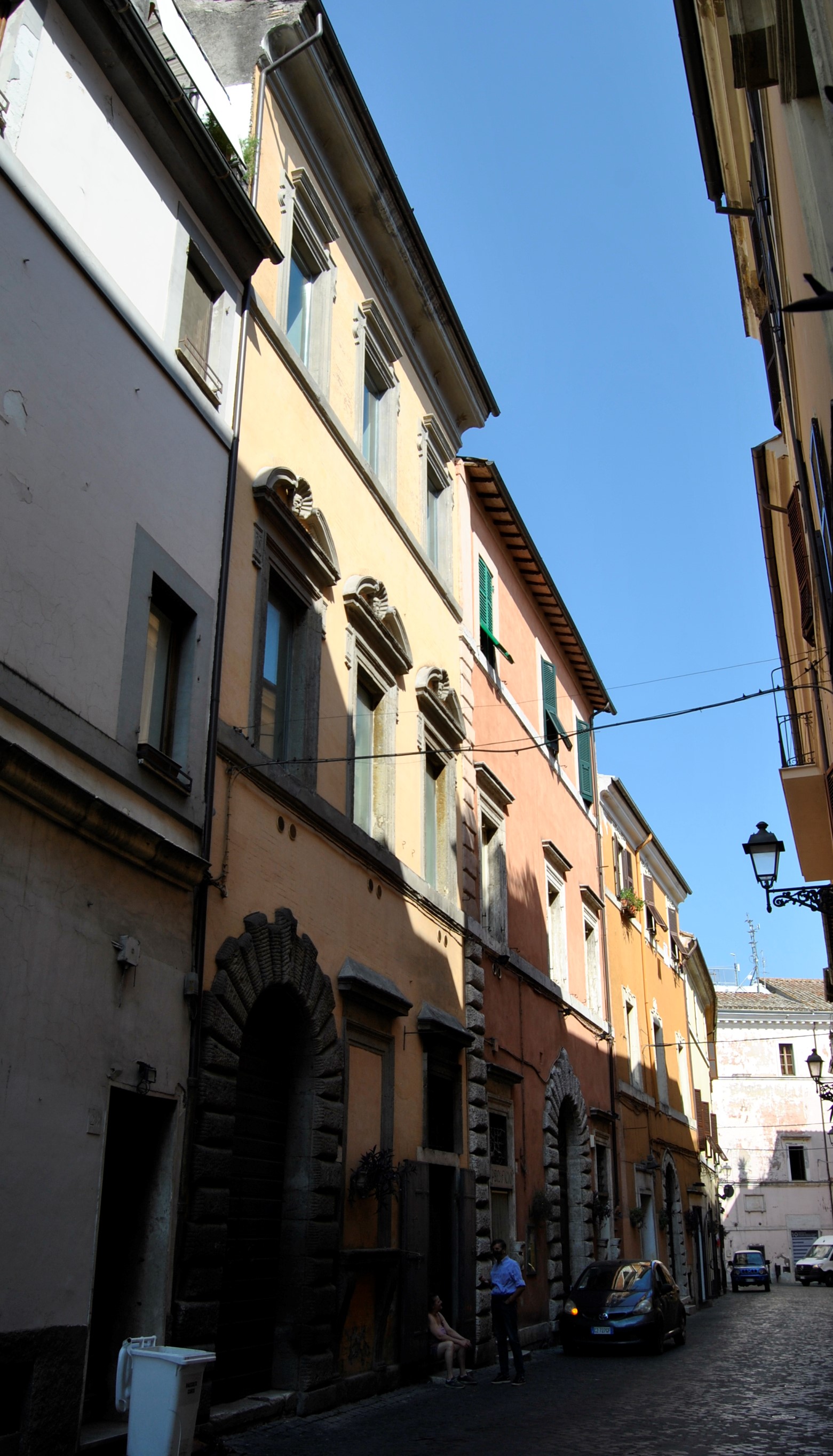 [Palazzo in via Giuseppe Garibaldi, 26 / 24]