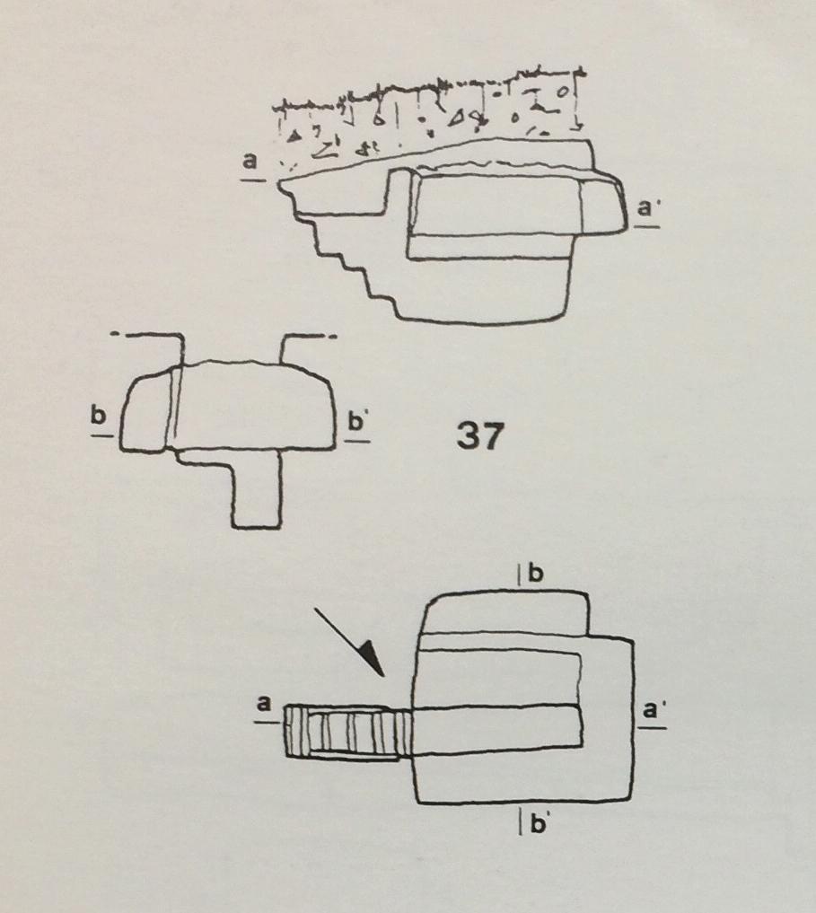 TOMBA n. 37
