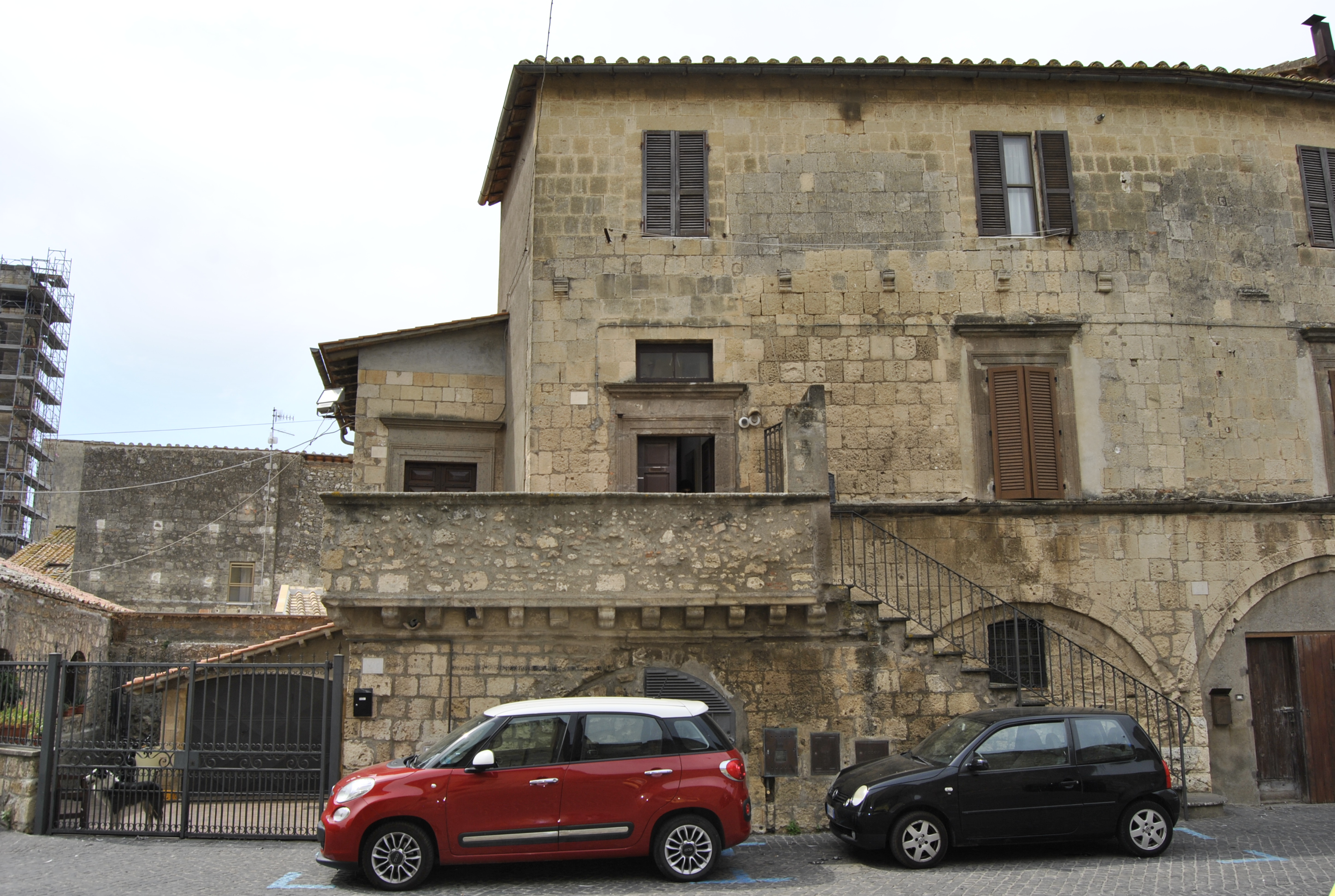 [Casa medievale in via delle Torri, 40/ 42/ 42A]