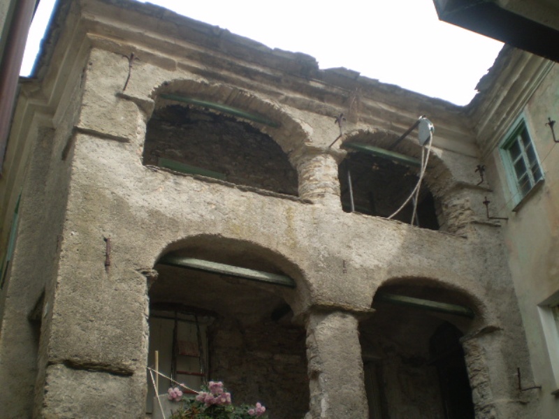 Fabbricato in località Prato Sopralacroce