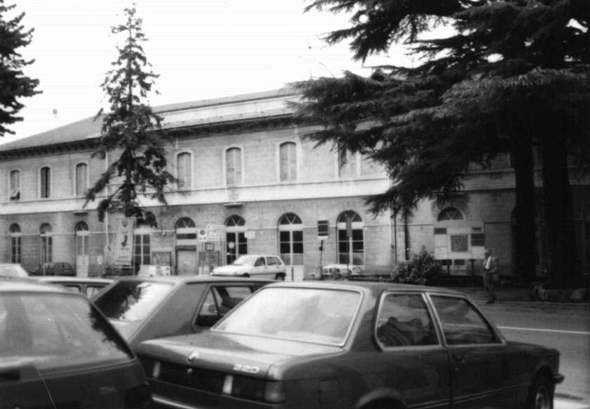 Fabbricato viaggiatori FF.SS