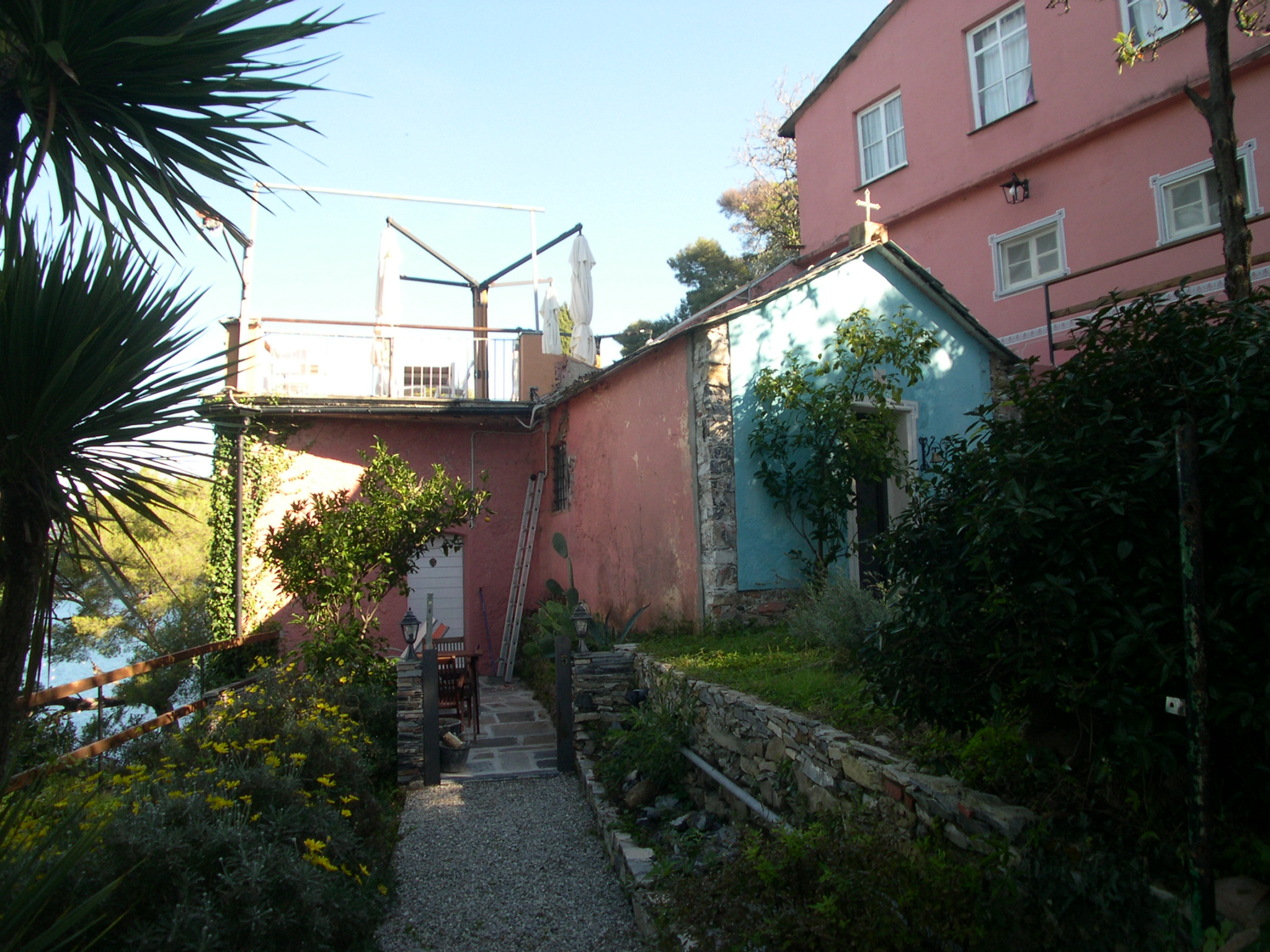 Complesso di Villa Gnecco con terreni e pertinenze