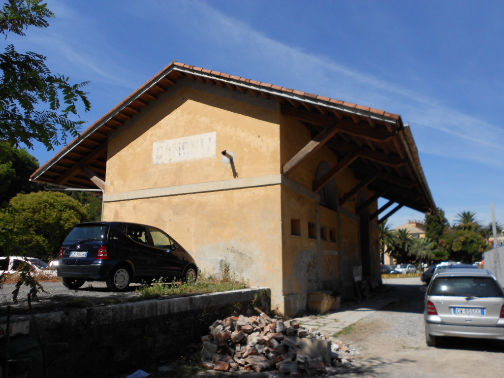 Ex magazzino ferroviario