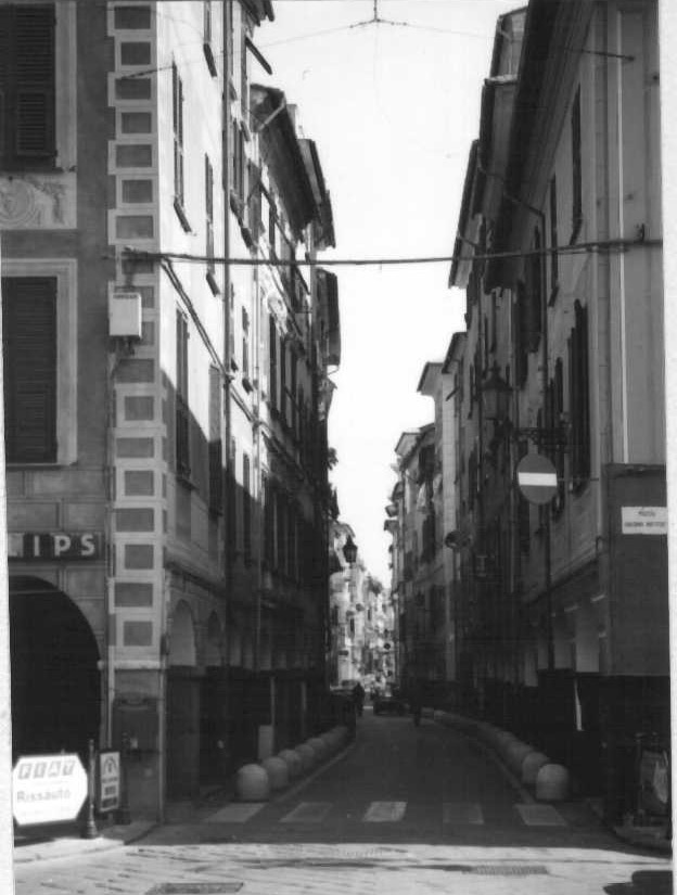 Portici Medioevali in Via Vittorio Veneto dal n. 1 al n. 63