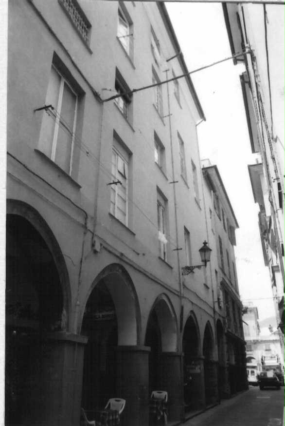 casa, con portici