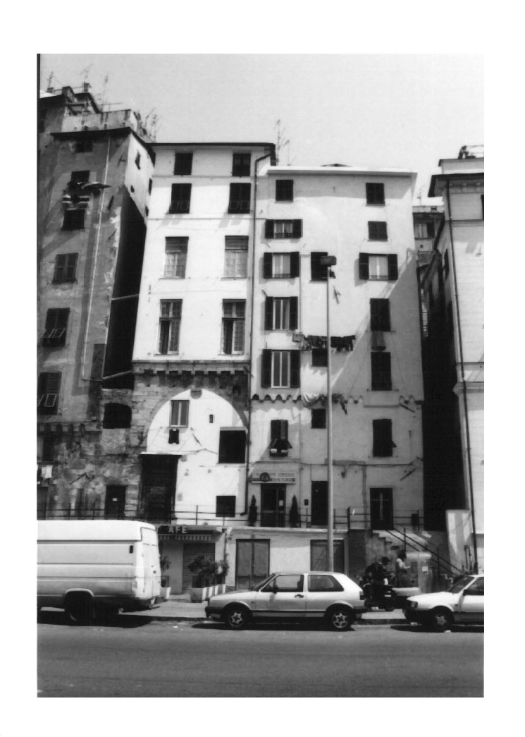 Casa in piazza Cavour 10