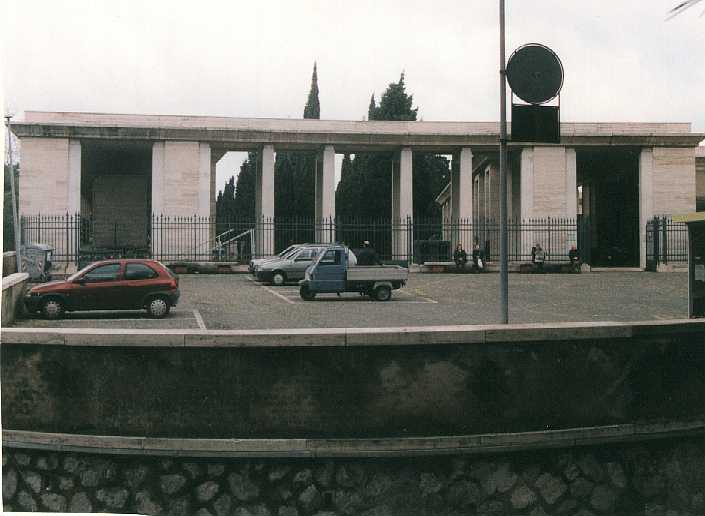 Cimitero "Pini storti"