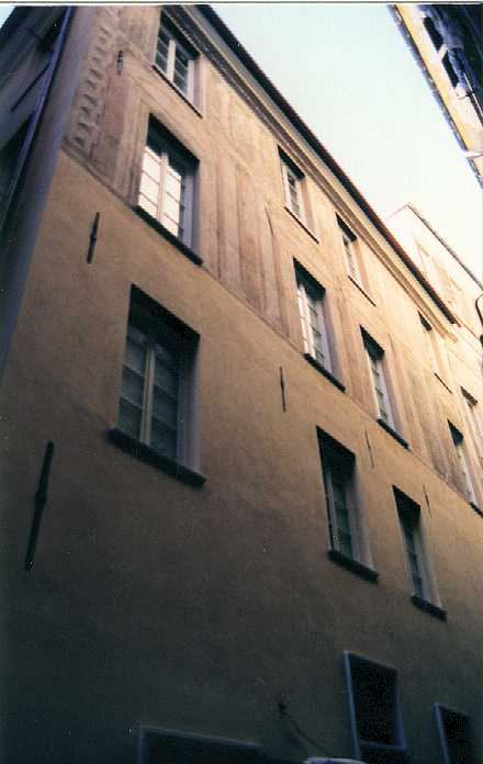 Edificio in Vico Salvaghi, 20