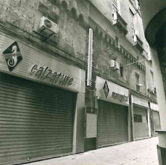 Palazzo con resti di loggia