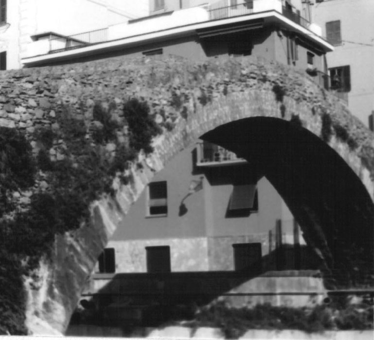 Ponte sul Torrente Nervi