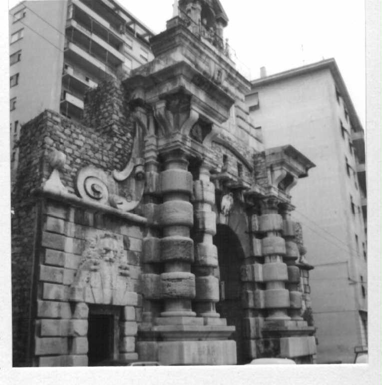 Porta Pila