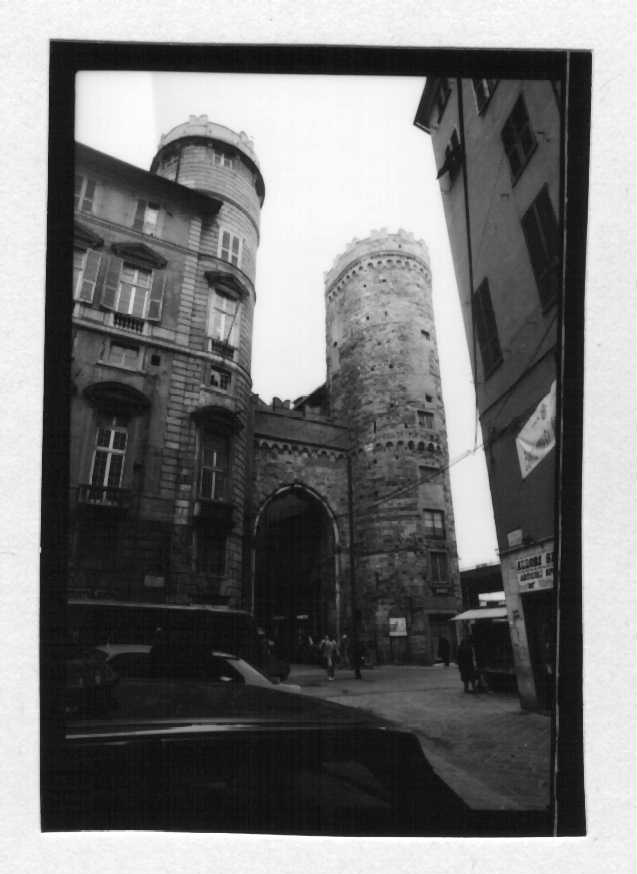 Porta dei Vacca o di S. Fede