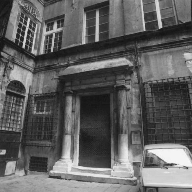 [Casa d'abitazione in piazza Pinelli, 2]