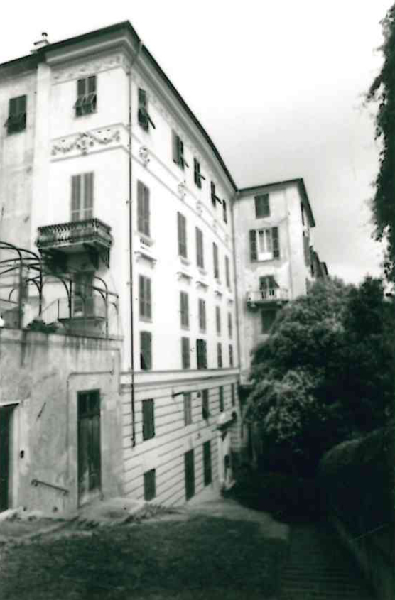[Palazzo residenziale in salita S. Francesco, 7 ]