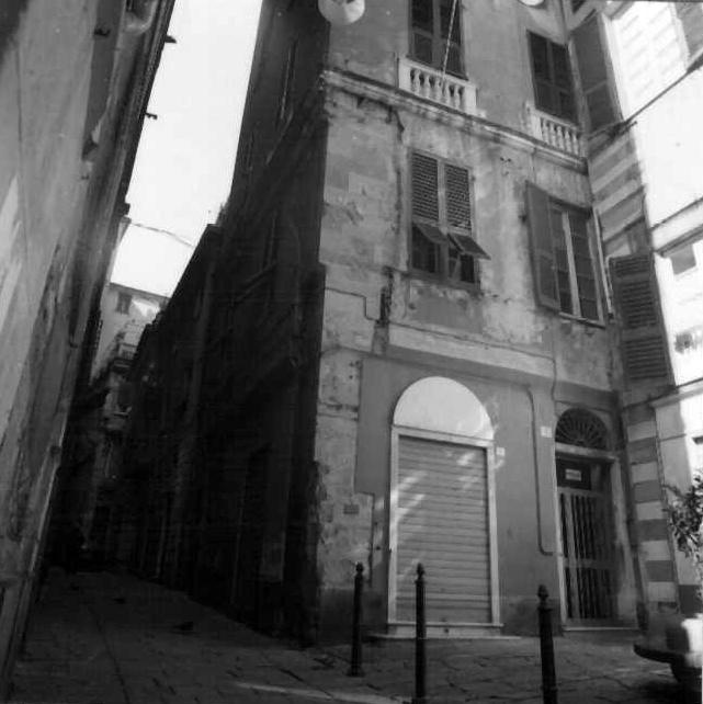 [Resti di loggia in piazza dei Greci, 1]