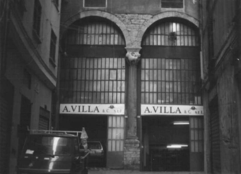 casa in Piazza dei Luxoro 10r