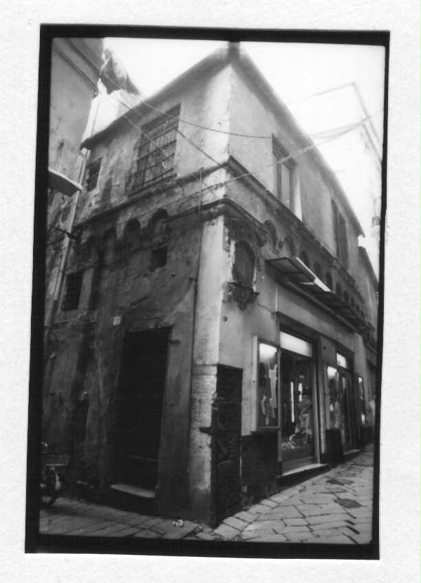 casa in Vico Largo 6