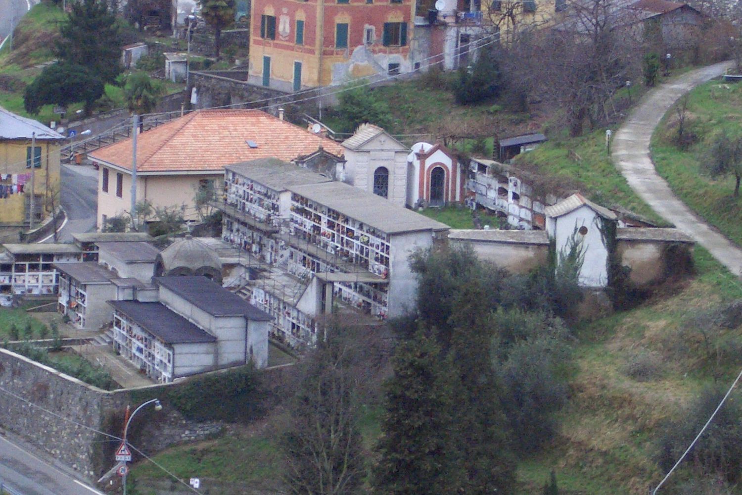 Nucleo Storico del Cimitero Parrocchiale di Neirone