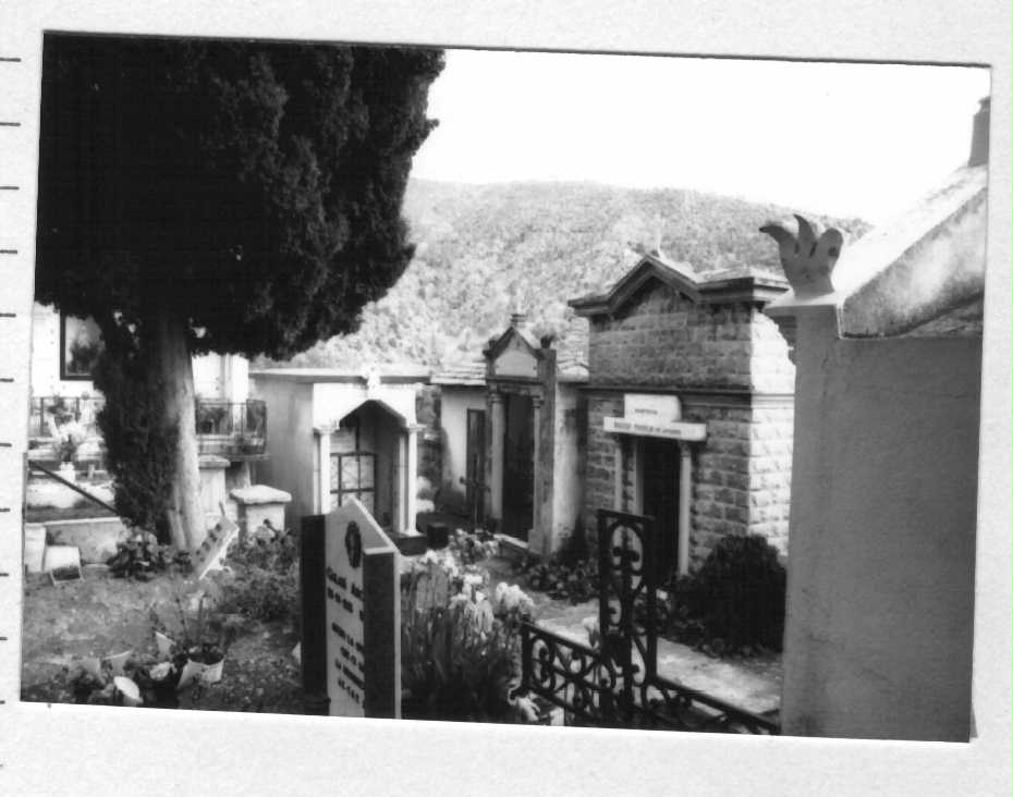 Cimitero di Sasso