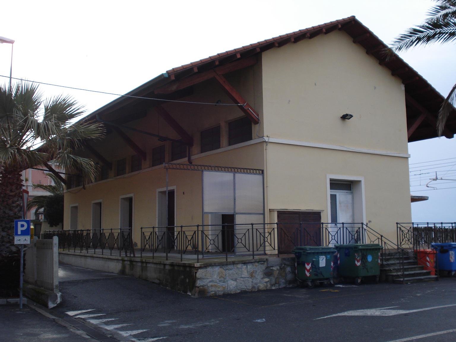 Ex magazzino ferroviario