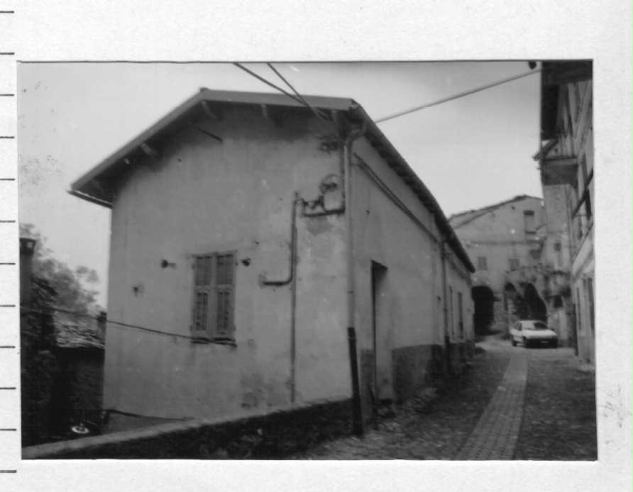 Edificio antico con logge