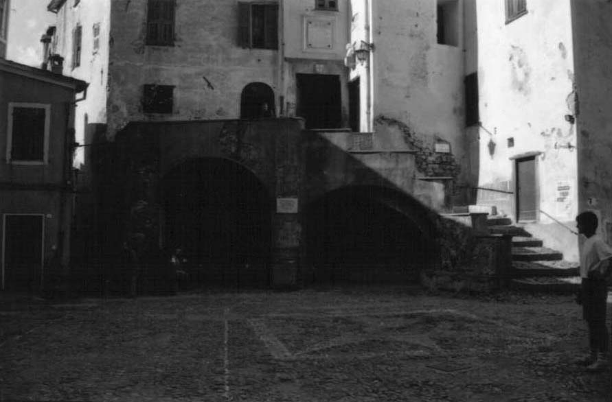 Porticato di piazza XX Settembre