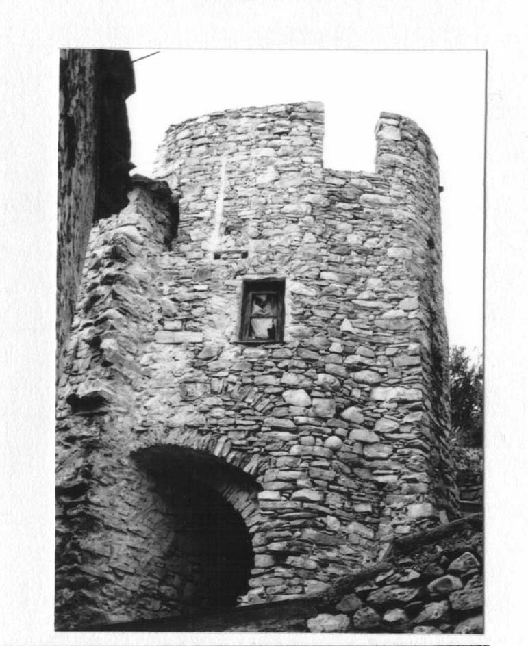 Torre rotonda , difensiva)