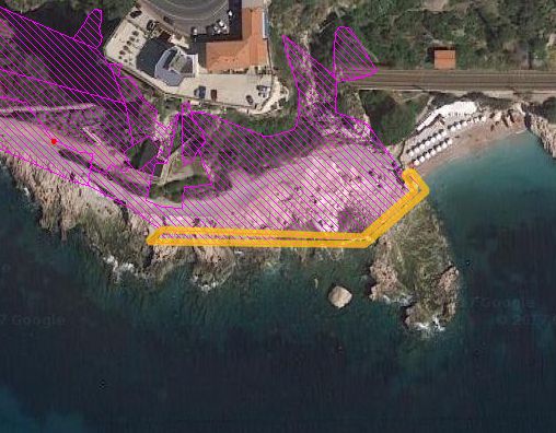 AVANZI DELLA VIA ROMANA TAGLIATA NELLE ROCCE