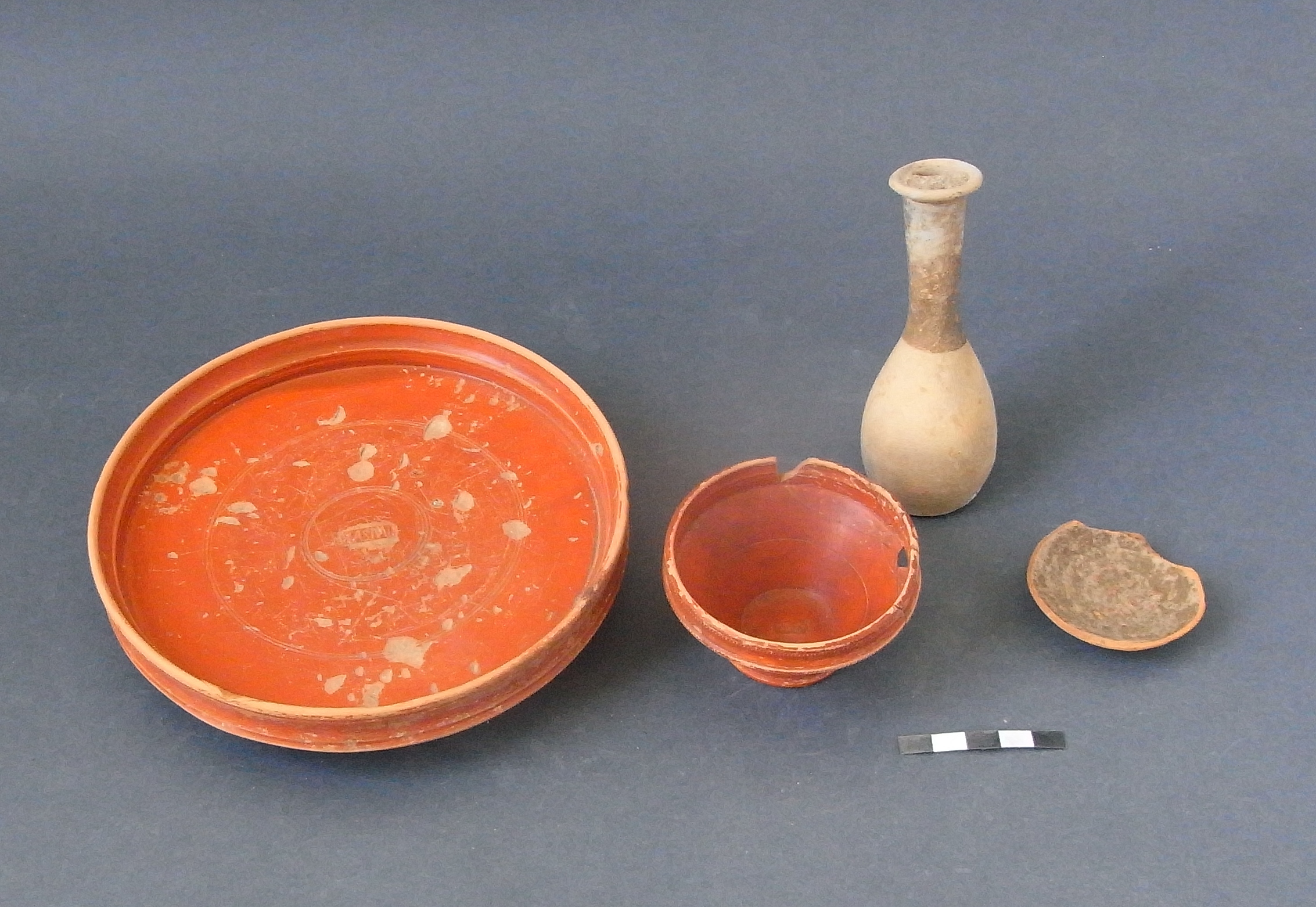 Necropoli di Albintimilium, area a sud recinti D-E, tomba 74