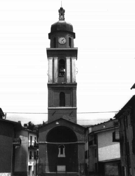 Campanile dell'ex chiesa di S. Carlo Borromeo