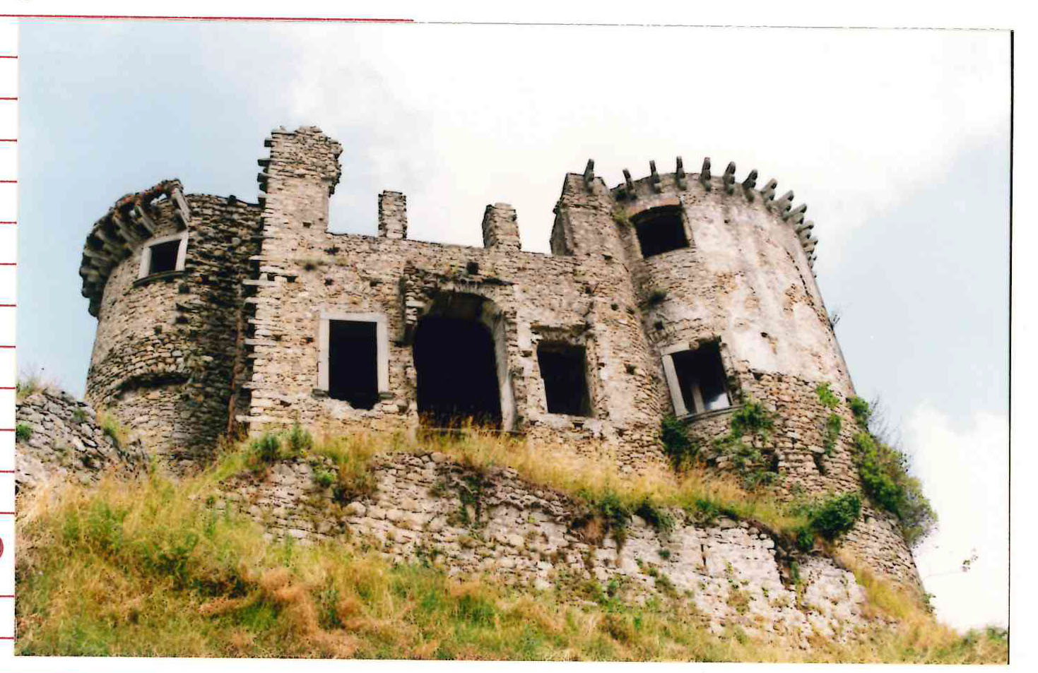 Rovine della rocca di Madrignano