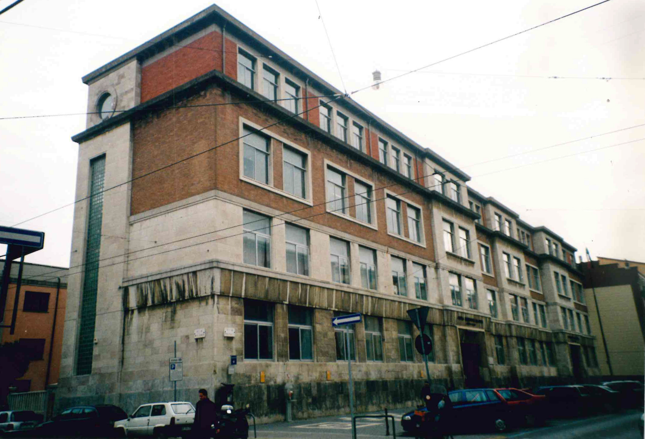 SCUOLA ELEMENTARE E. DE AMICIS E SCUOLA MEDIA STATALE V. ALFIERI