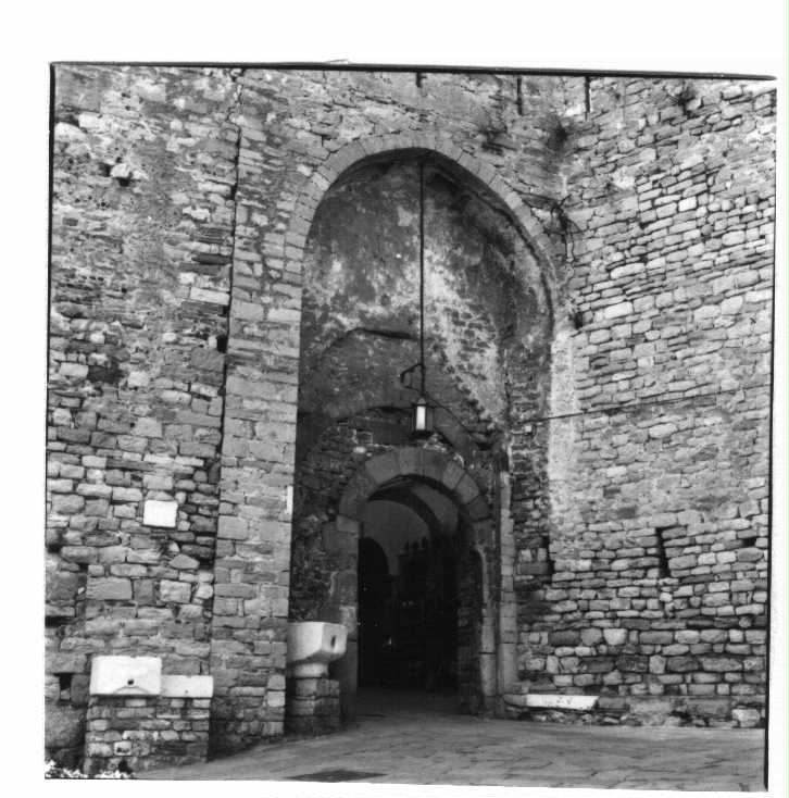 Porta del Borgo di Portovenere