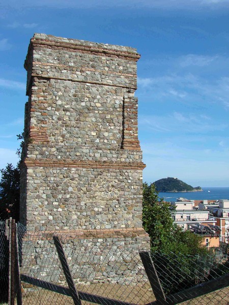 Pilone