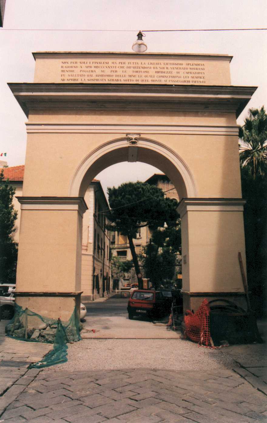 Arco di Carlo Alberto