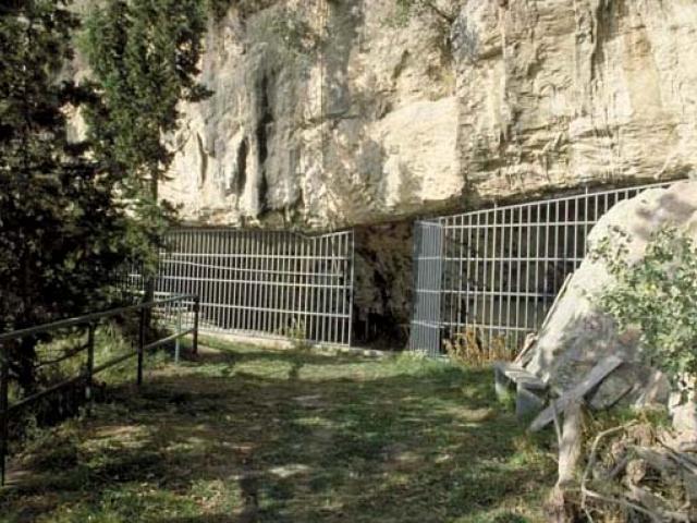 CAVERNA DELLE ARENE CANDIDE