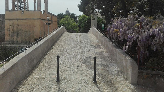 Ponte presso loggetta di cantone di S. Sebastiano