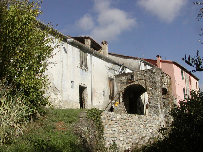Ex Casa Canonica in loc. Costa