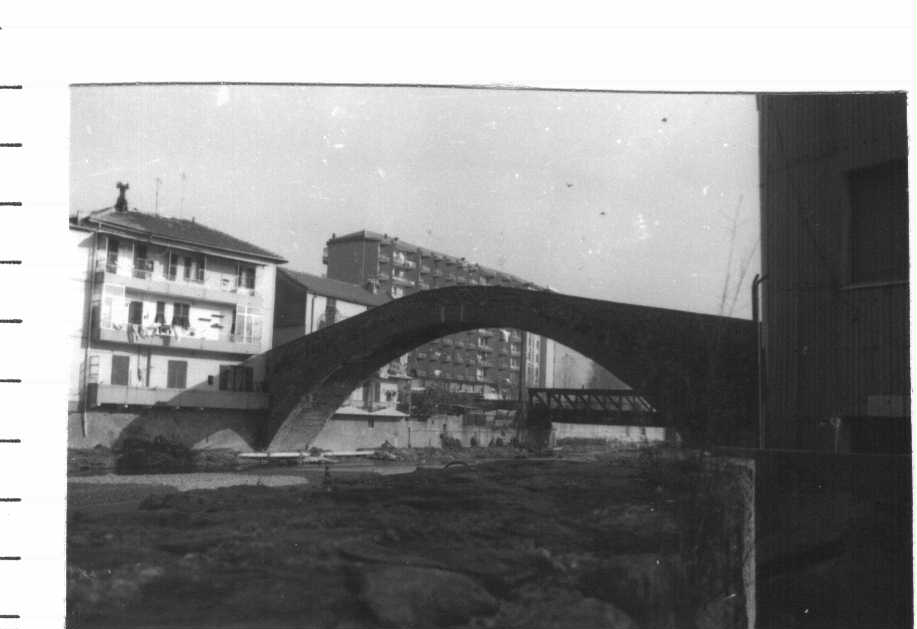 Ponte sul torrente Zinola