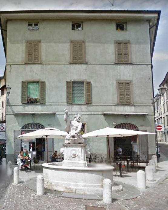 Fontana del Delfino