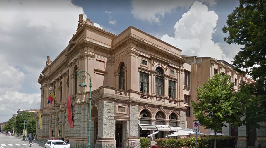 teatro Donizetti, e monumento a Donizetti