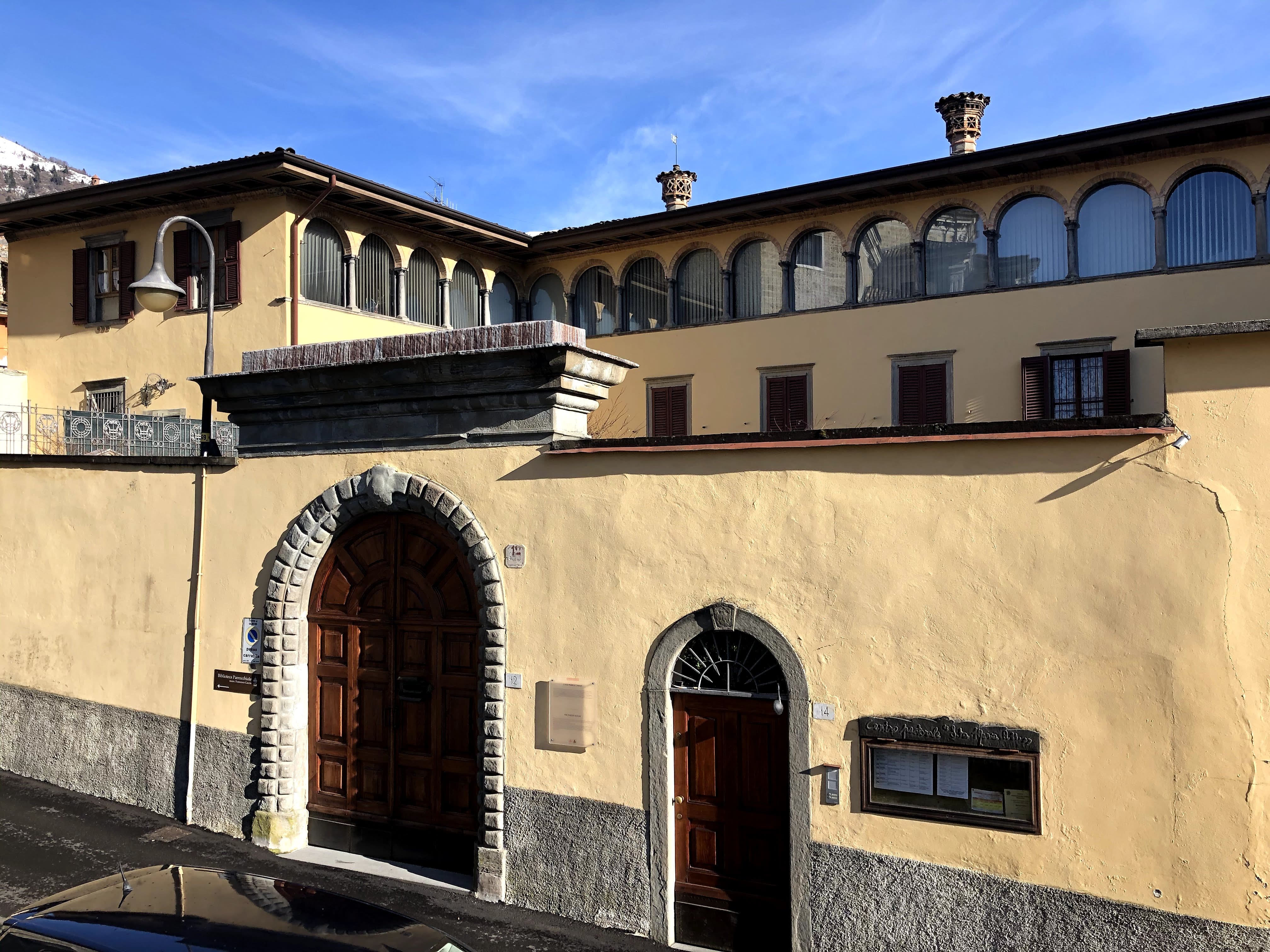 Casa parrocchiale in via Bettera