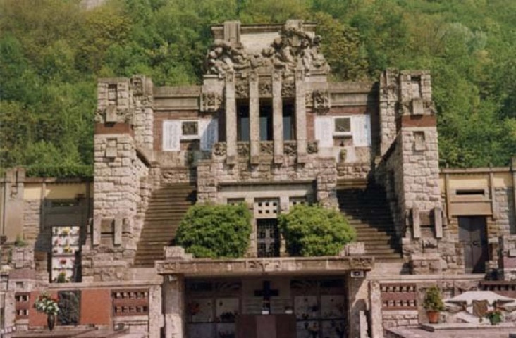 Mausoleo Faccanoni, e cappella annessa