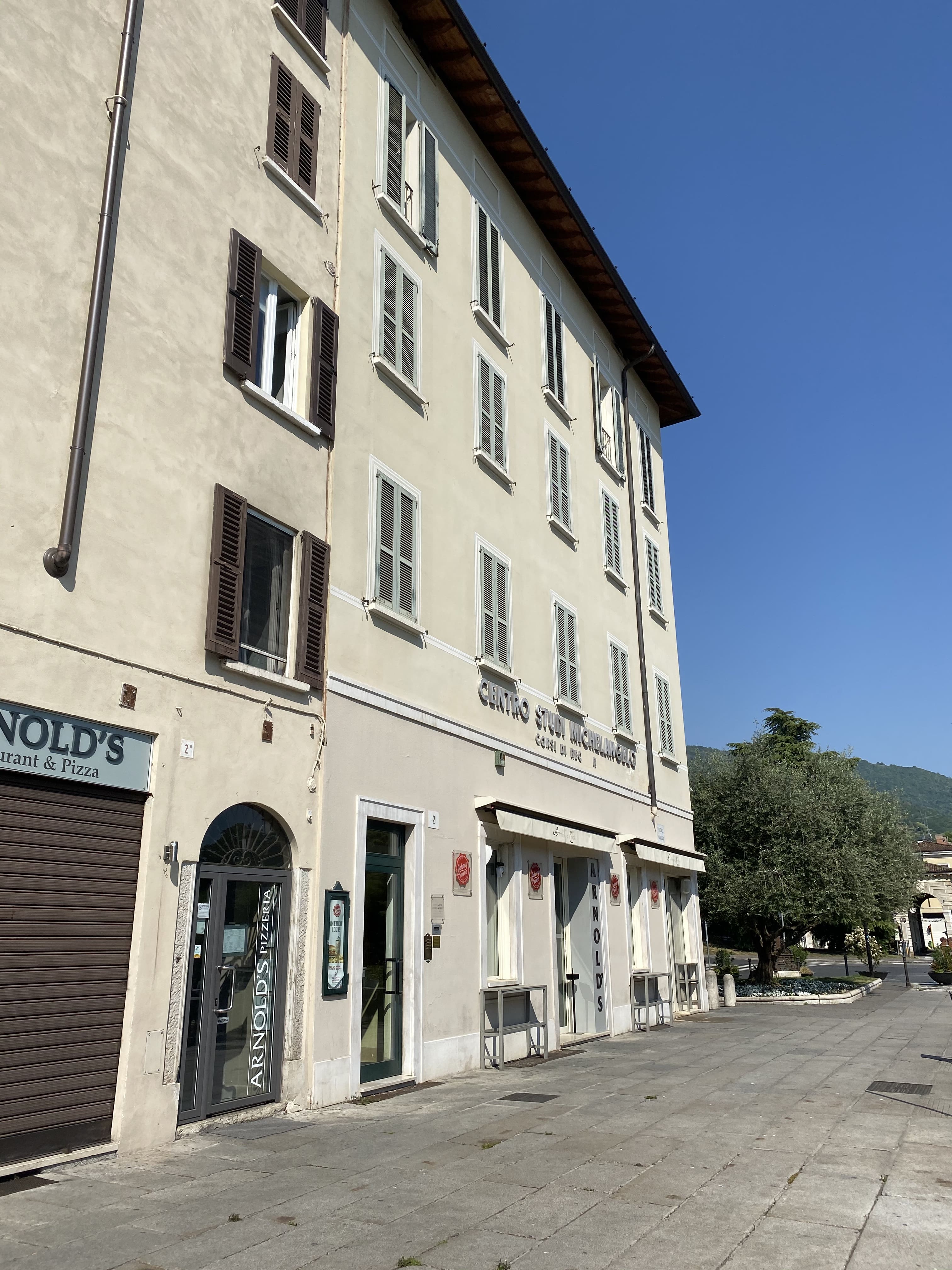 Casa in Piazzale Arnaldo, 2