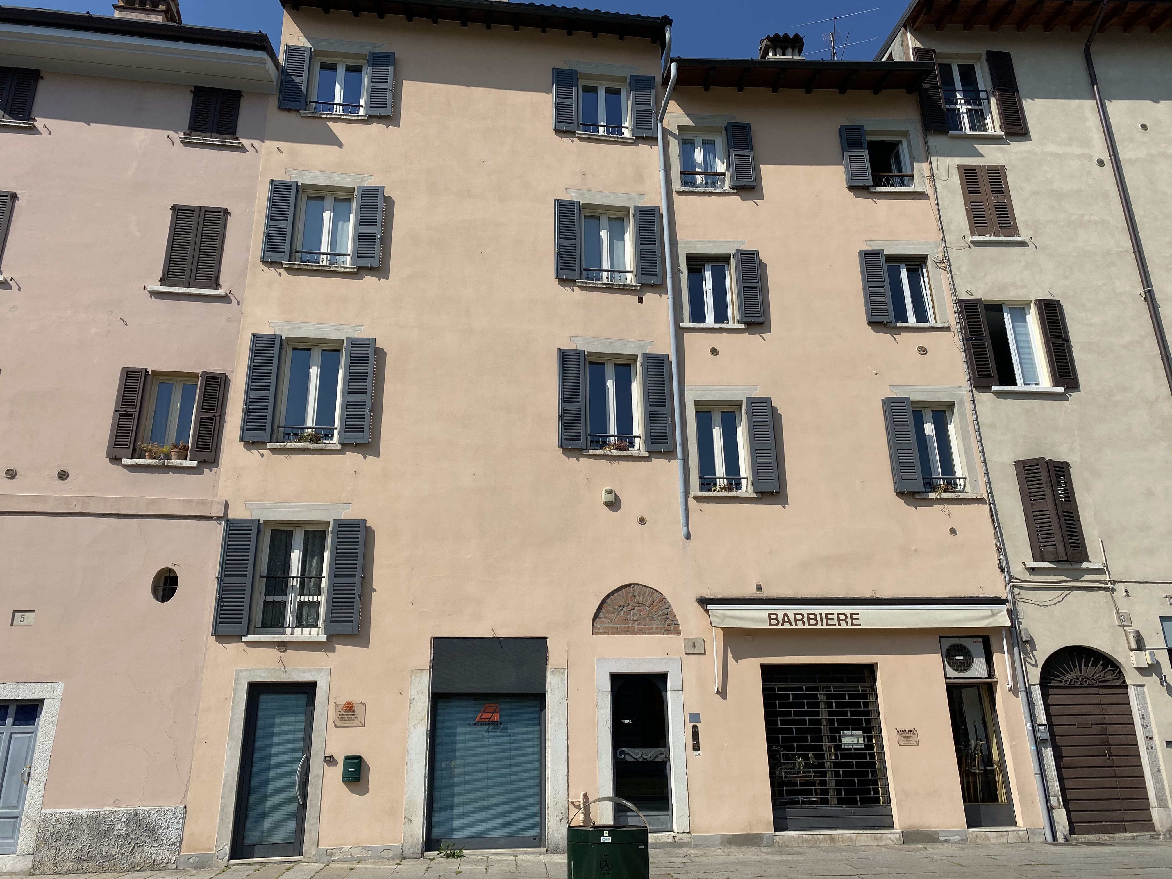Casa in Piazzale Arnaldo, 4