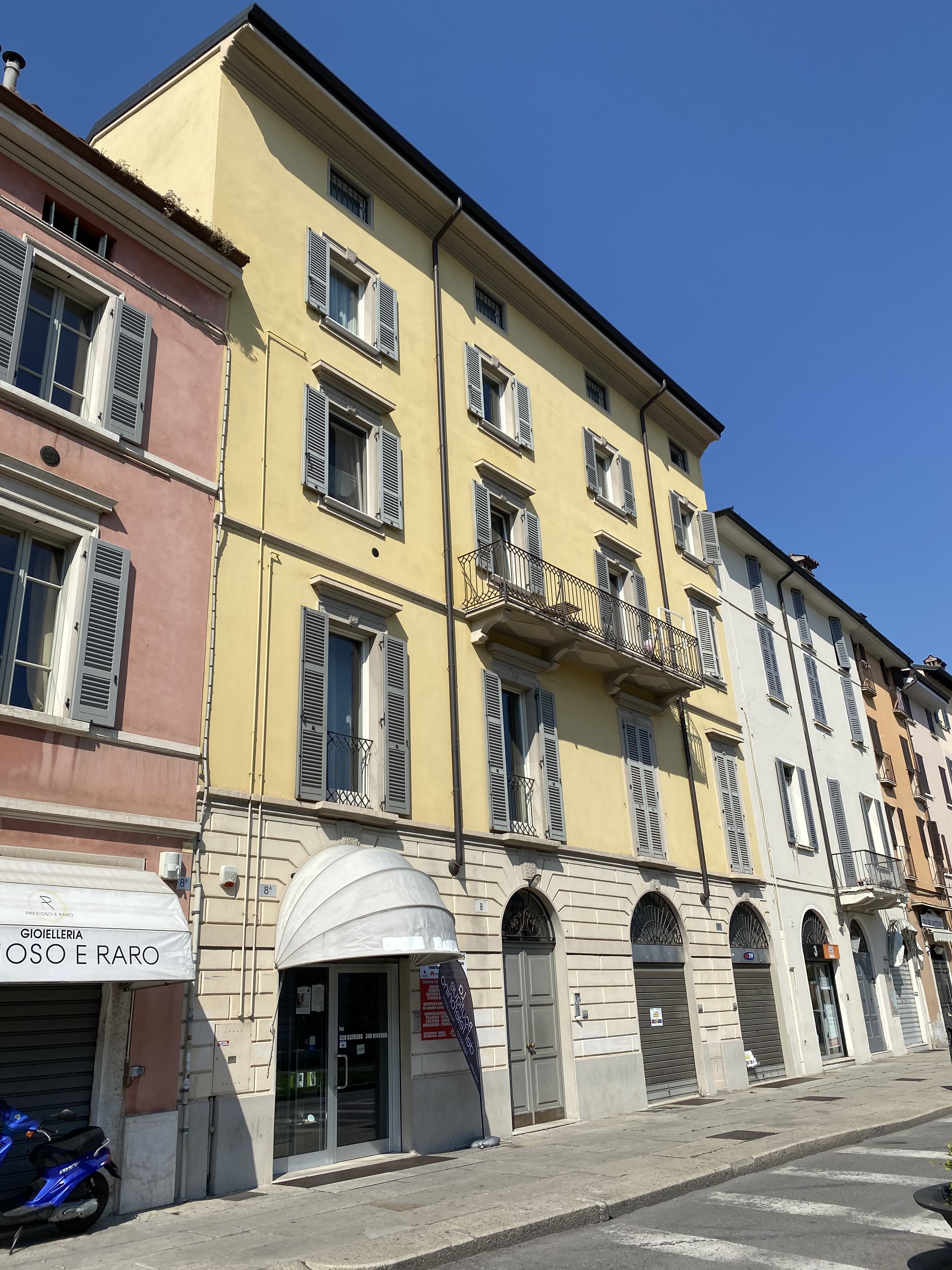 Casa in Piazzale Arnaldo, 8