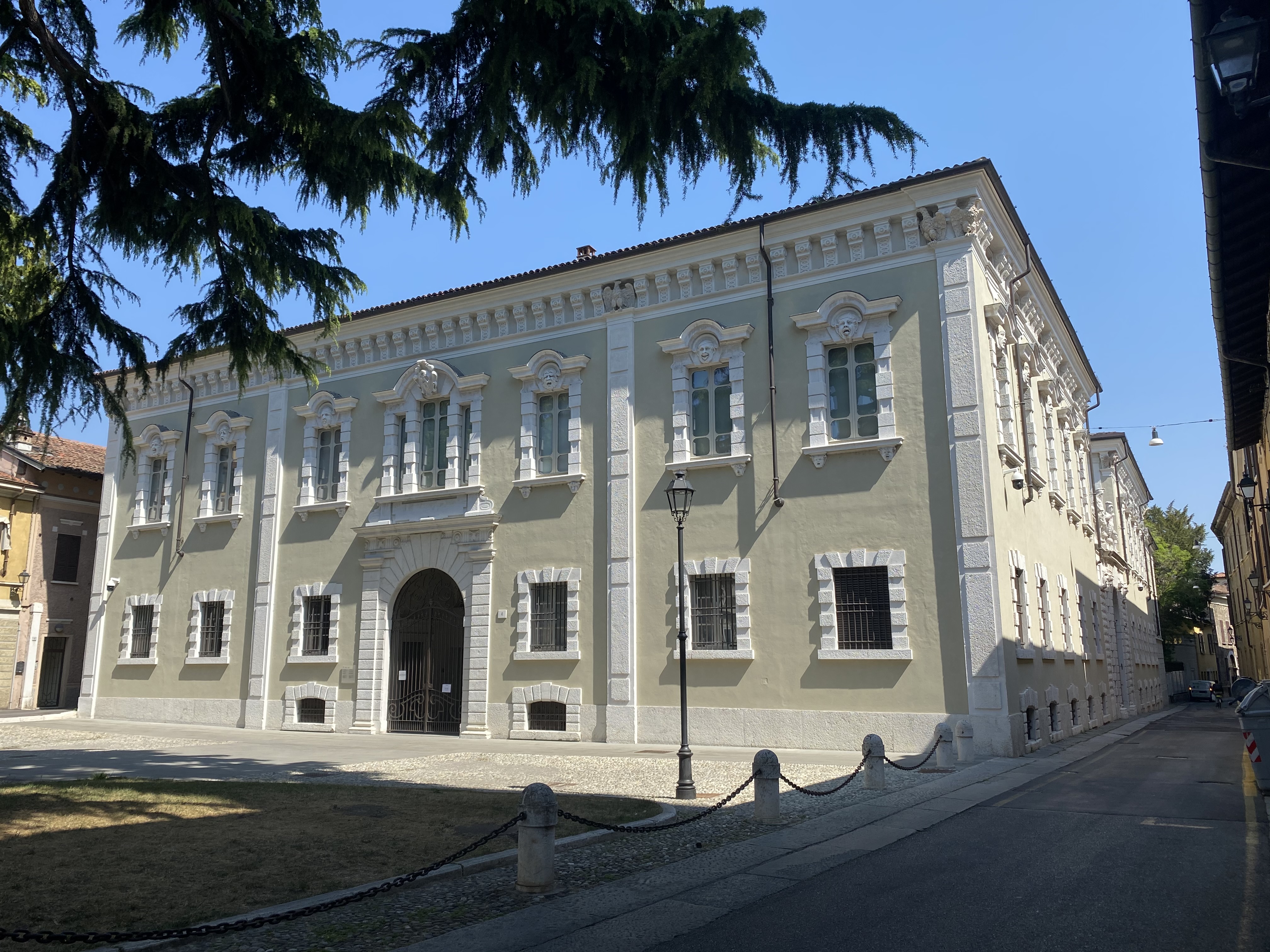 Palazzo Martinengo da Barco