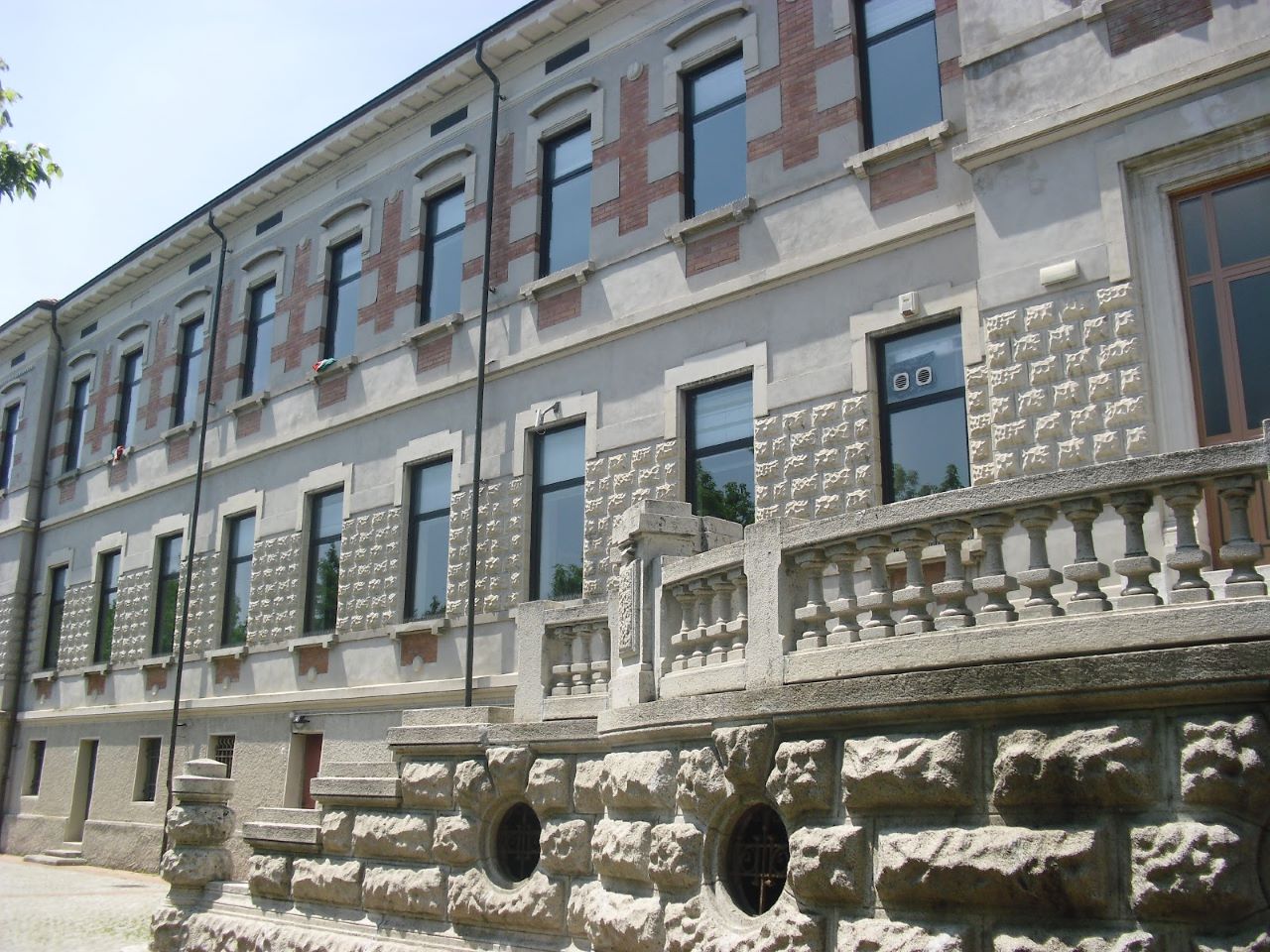 Ex Palazzo Scolastico ai caduti