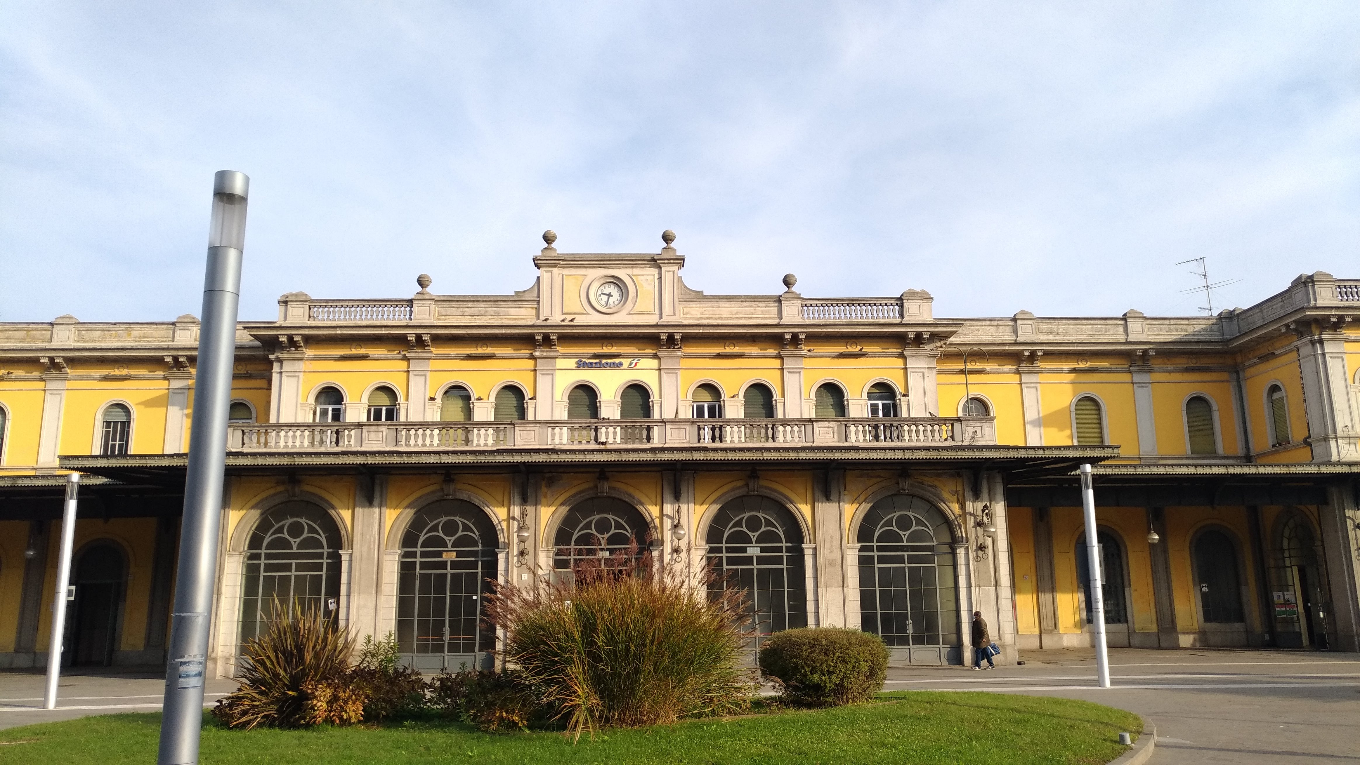 Stazione ferroviaria