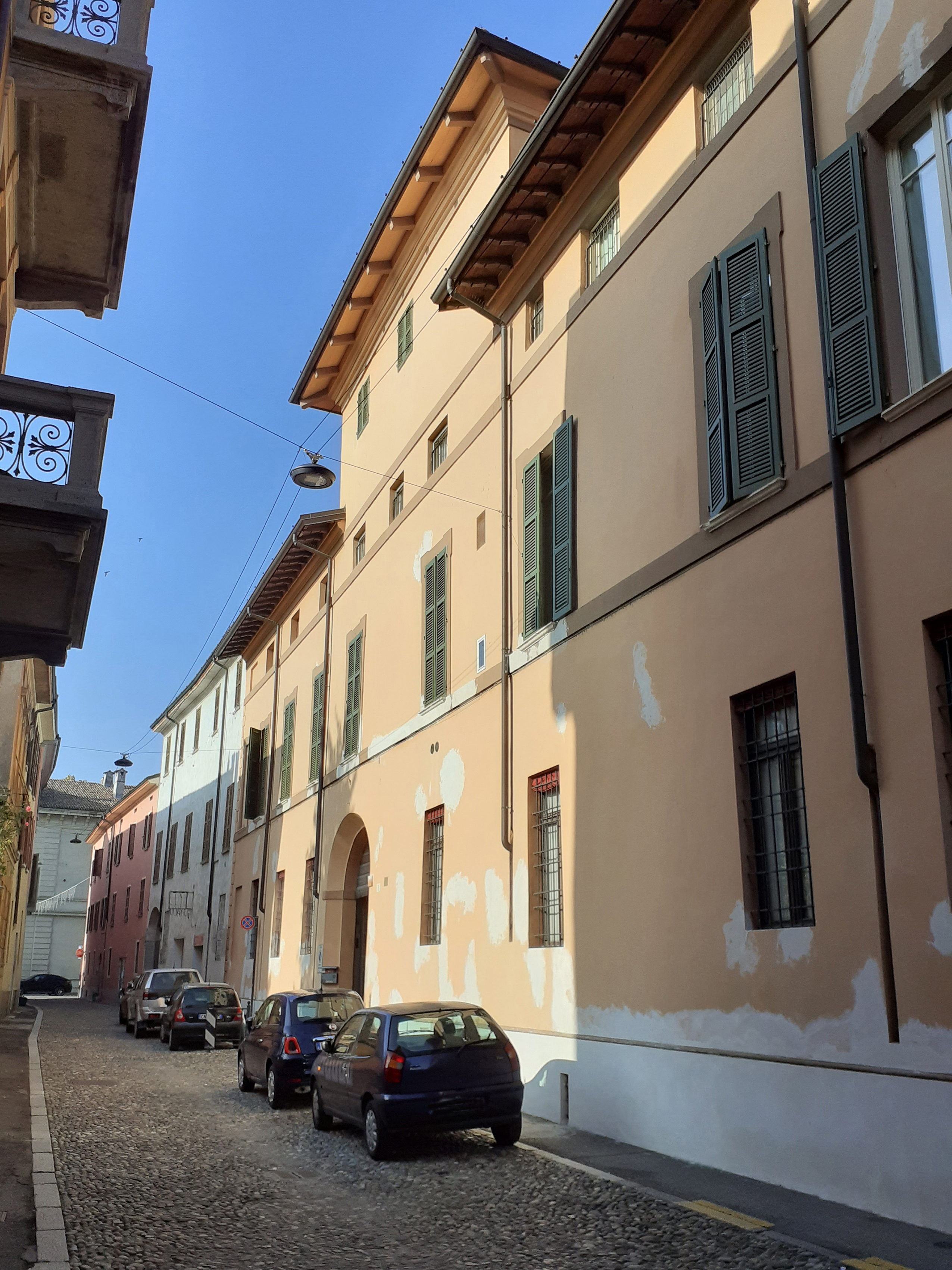 [Casa padronale con giardino in via Bertesi, 8]